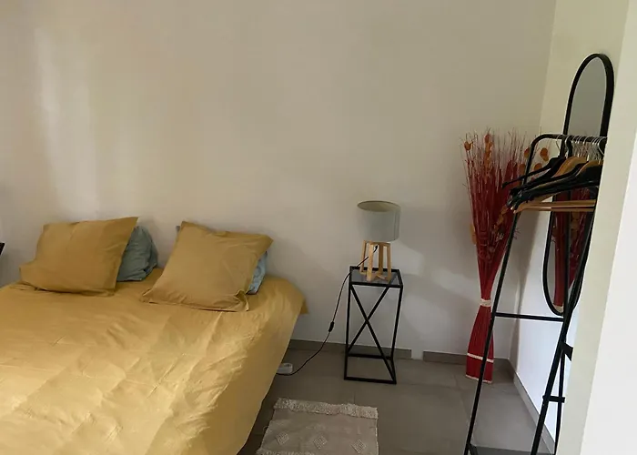 Appartement En Provence-Luberon - Piscine Et Calme